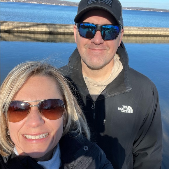 Meet your Posher, Heather - Picture 2 of 2